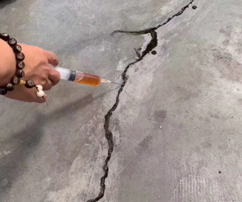 岳阳楼混凝土裂缝修补技术详解​